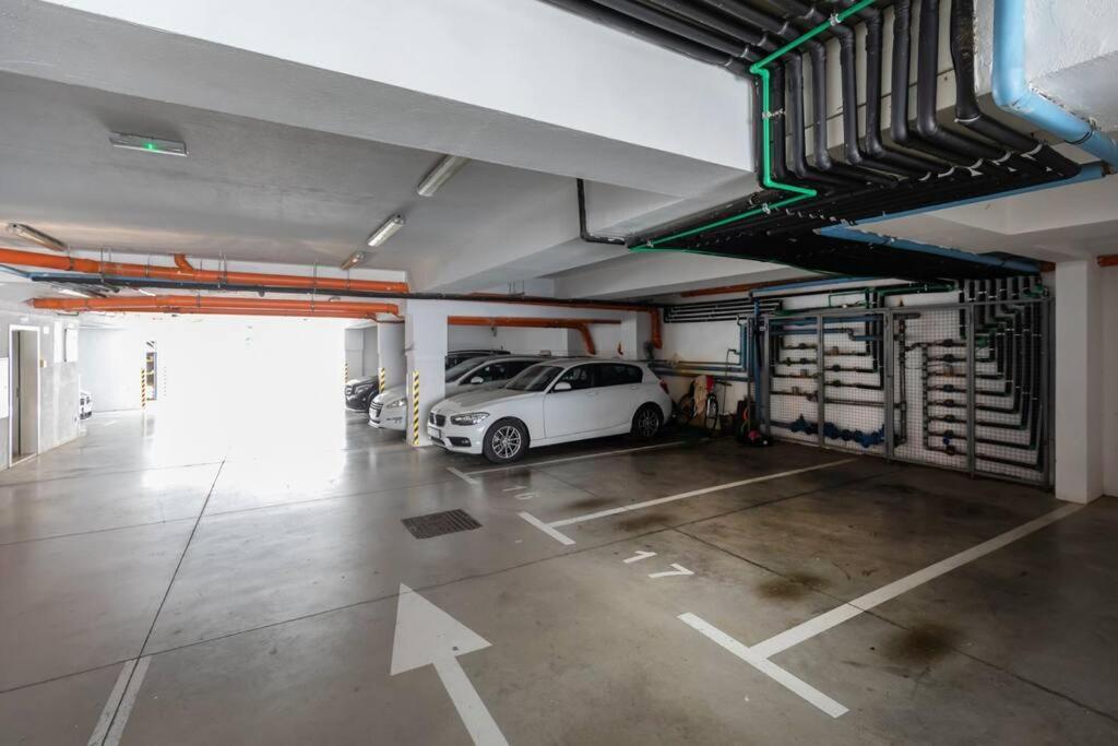 Stylish Two Bedroom Apartment&Garage Parking Place 두브로브니크 외부 사진